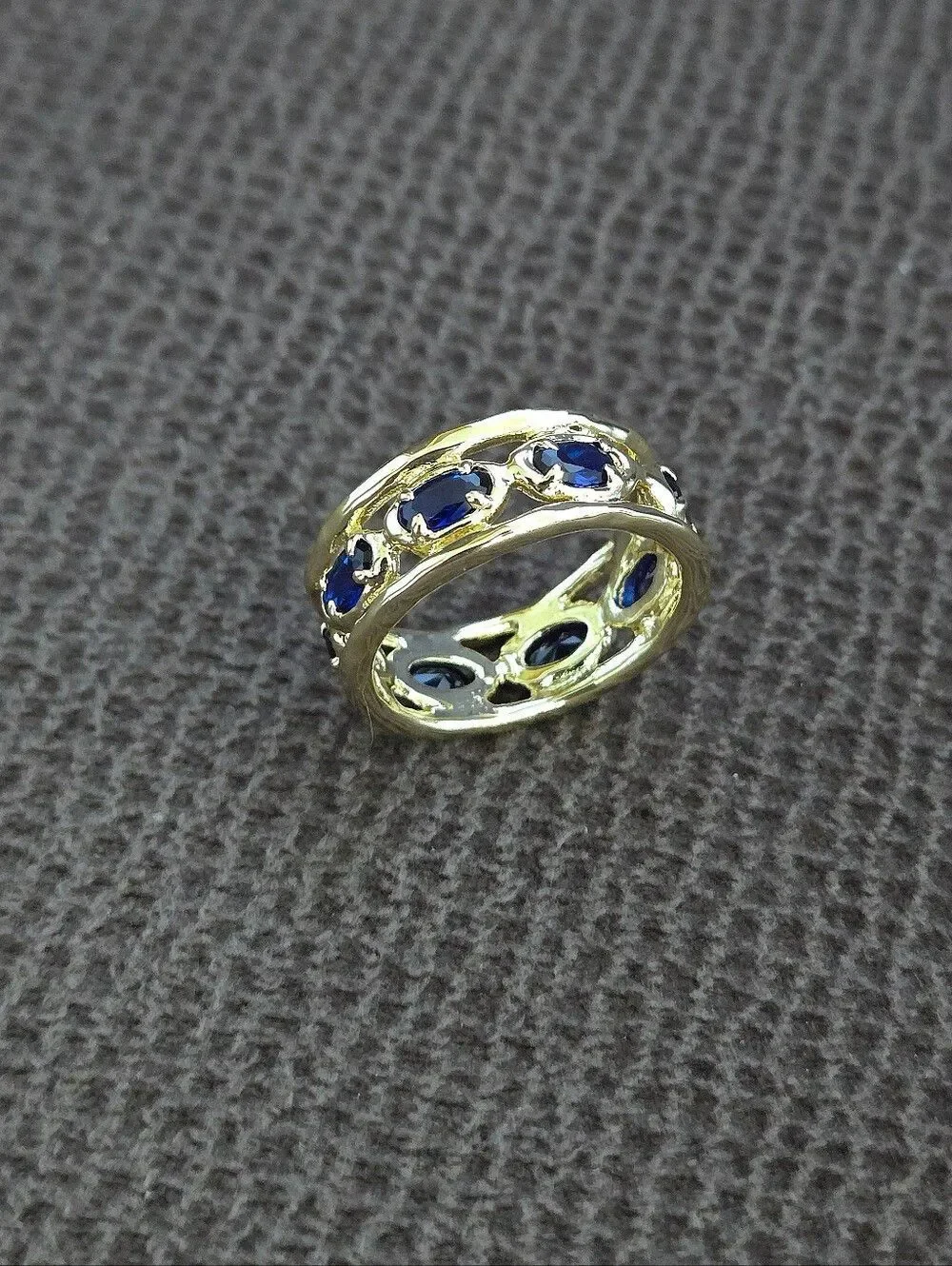 Zeyzey Gold💛 Double✌️ Band with Blue💙 Crystals💎 Ring💍 - NWT